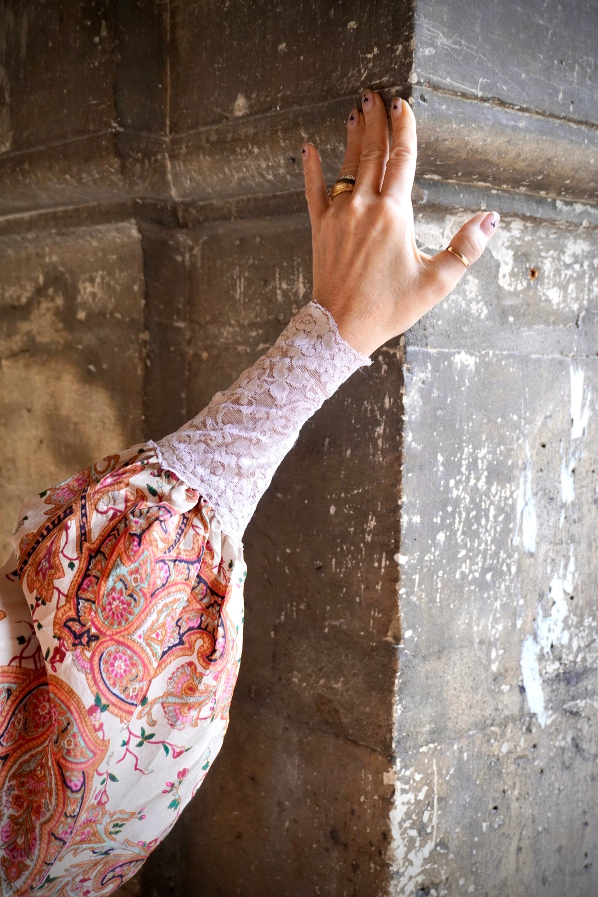 BONNIE SHELLEY PAISLEY SILK MAXI DRESS