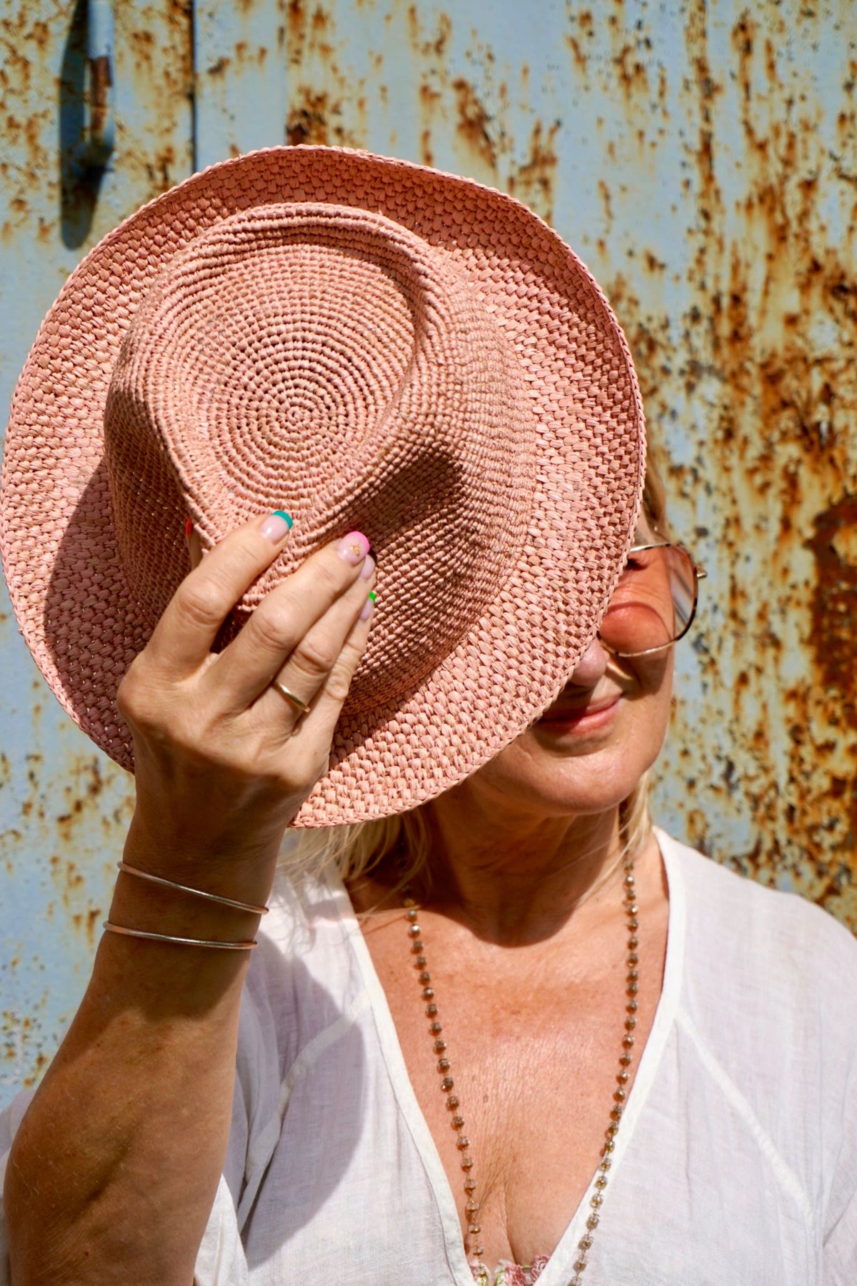 IRO RAFFIA HAT LIGHT PINK
